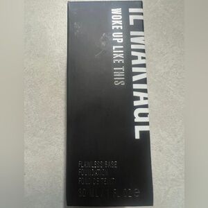 IL Makiage Wokeuplikethis Foundation #40